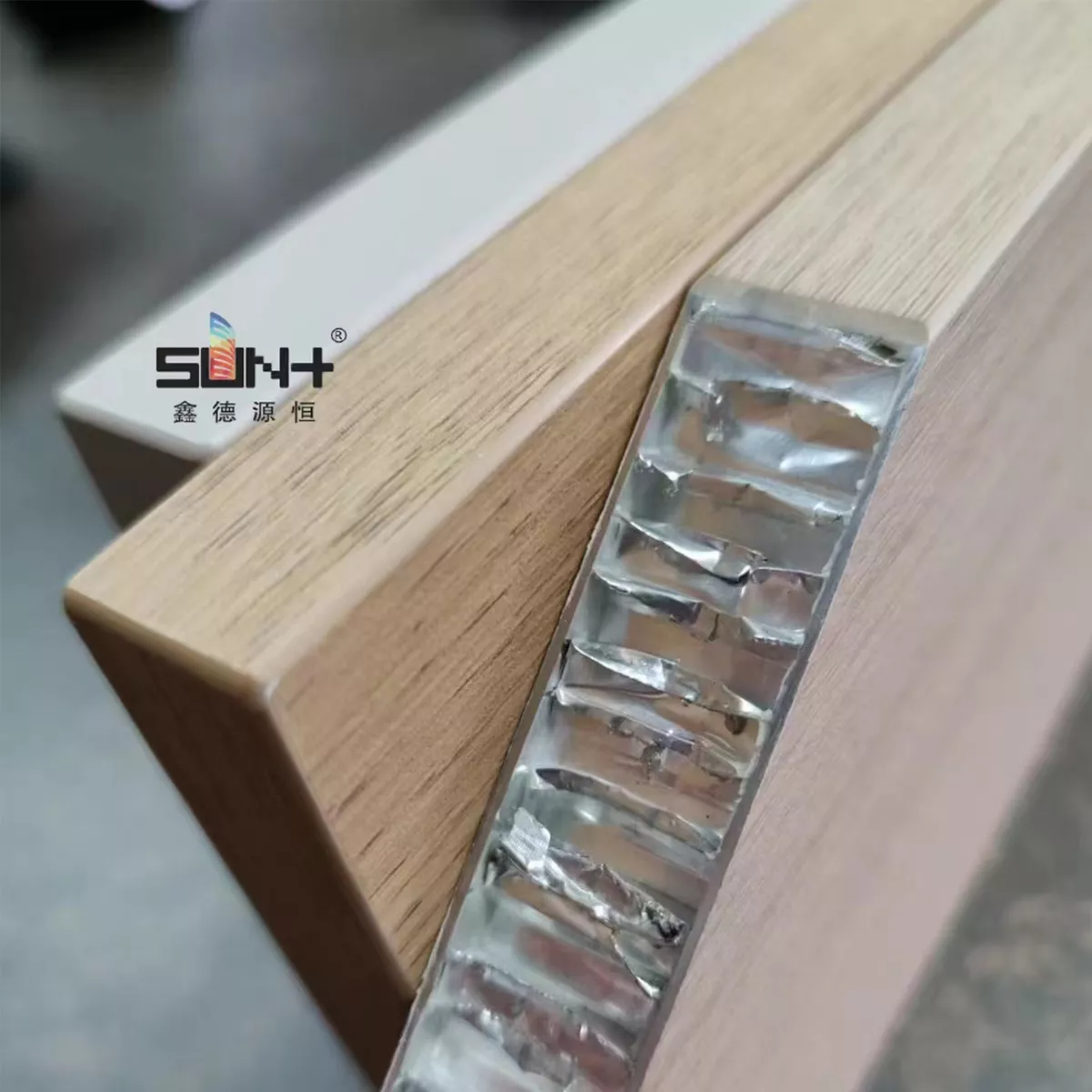Aluminum Honeycomb Sunpluscompact Board